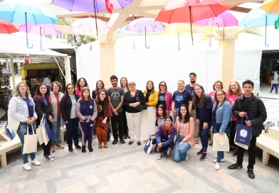 Vencedores do concurso cultural recebem prêmios e honraria 