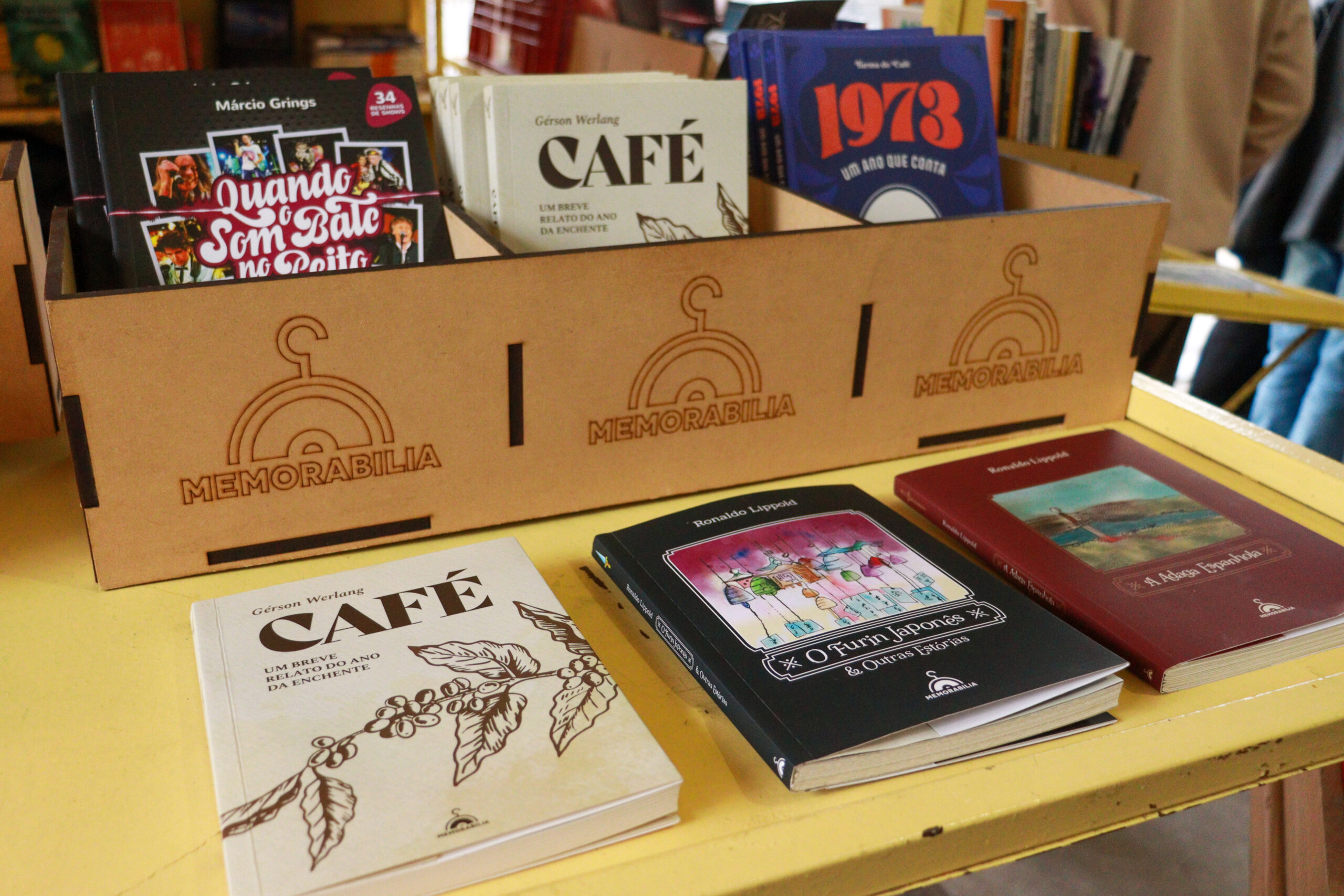 Editora Memorabilia - Livros